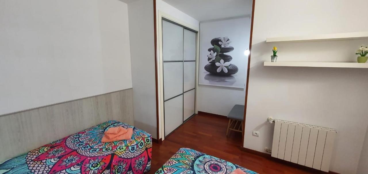 Apartamento Vilallonga Figueres  Exterior foto